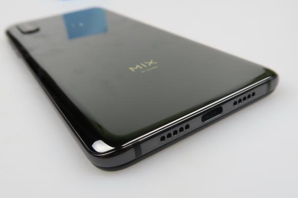 Xiaomi Mi Mix 3: Multimedia cu acustică mulțumitoare, dar doar pe bază de difuzor singular