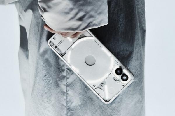 Nothing Phone (2) are detalii despre cameră și ecran dezvăluite; Pare un rival serios pentru OnePlus 11