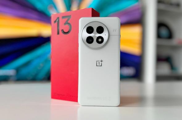 OnePlus 13 - Unboxing: OnePlus-13-Unboxing_002.jpg