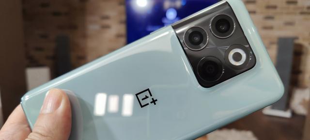 OnePlus 10T primește Android 13 în variantă Open Beta; Actualizarea stabilă OxygenOS 13 se apropie