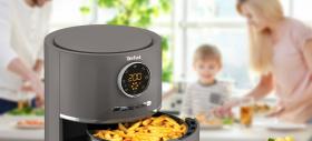 RESIGILATUL ZILEI #11: Friteuză cu aer cald Tefal EY111B15 resigilată la super preț; Gătește sănătos și rapid cu doar 143 lei