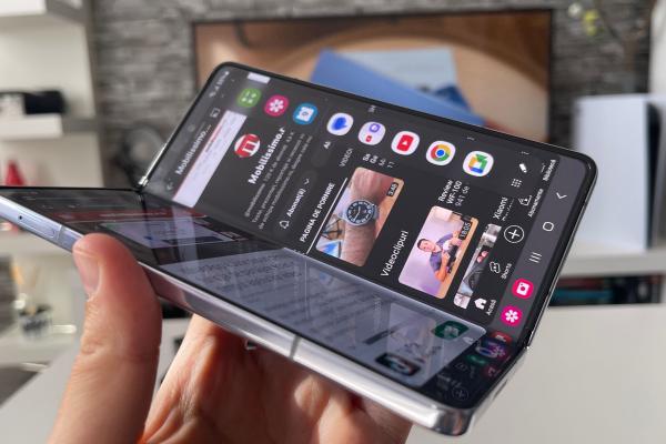 Samsung Galaxy Z Flip5 şi Fold5 vor rata aceste funcţii AI din One UI 7.0
