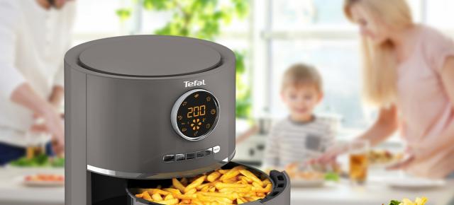 RESIGILATUL ZILEI #11: Friteuză cu aer cald Tefal EY111B15 resigilată la super preț; Gătește sănătos și rapid cu doar 143 lei