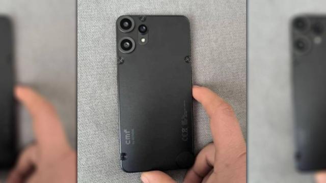 <b>CMF Phone 2 by Nothing apare în primele imagini! Va avea design compact, cameră triplă și e în continuare ușor de reparat</b>Nothing tocmai a prezentat în cadrul MWC 2025 noi smartphone-uri sub seria Phone (3a). Ei bine, compania pare că pregătește și un model accesibil, midrange, sub brand CMF. E vorba despre CMF Phone 2 de această dată, model ce apare în primele imagini