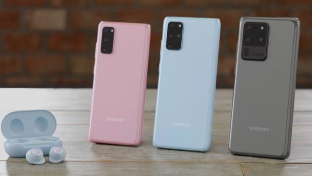 <b>În pragul debutului comercial, Samsung Galaxy S20 primește un nou update cu îmbunătățiri pe partea foto</b>Cu pași repezi ne apropiem de lansarea comercială a telefoanelor din seria Samsung Galaxy S20, debut care cel puțin la noi în țară este programat pe data de 10 martie. Din această zi va începe 