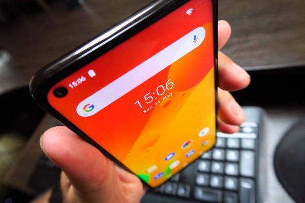 Allview Soul X7 Pro: Display OK pentru segmentul de preţ