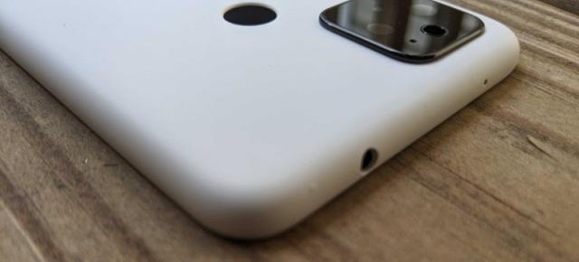 Deși anulat, Google Pixel 4a XL continuă să apară online; Vedem noi imagini și o listare pe eBay