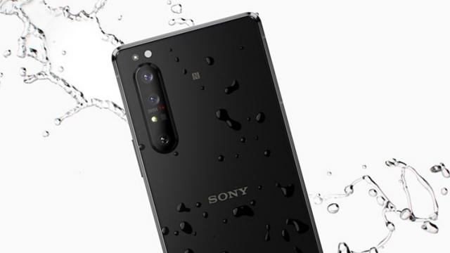 <b>Preț și disponibilitate Sony Xperia 1 II în România</b>Momentul mult așteptat de către fanii brandului japonez Sony este aici, ziua în care noul flagship Xperia 1 II ajunge listat la precomandă pe plan local. Așa cum aflam anterior pe seama unor știri