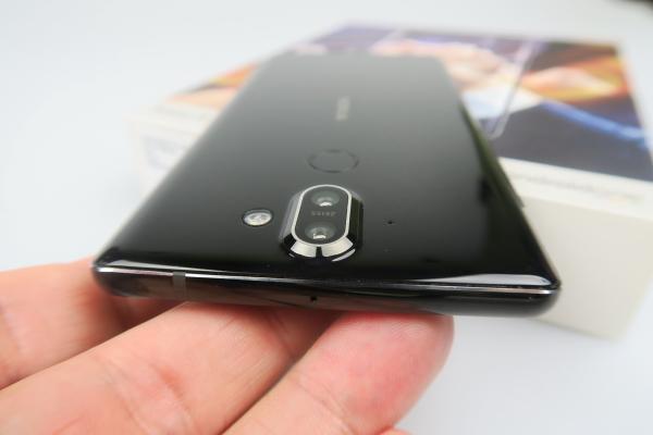 Nokia 8 Sirocco - Unboxing