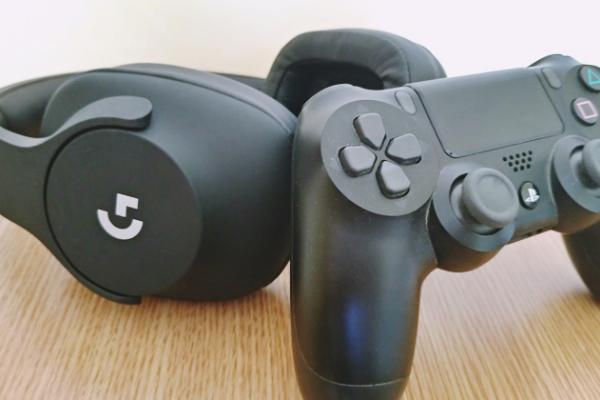 Prezentare Logitech G Pro: Căști premium pentru gaming ce aduc suport Dolby Atmos și microfon Pro-Grade