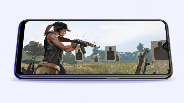 <b>Oppo A7x este dezvăluit oficial în China drept o variantă puțin mai diferită de Oppo F9</b>Pe piața din China tocmai ce a debutat astăzi și smartphone-ul Oppo A7x, terminal care la prima vedere pare a fi doar o variantă puțin mai diferită a lui Oppo F9 din India. Avem parte de un design identic, dar se remarcă și unele deosebiri