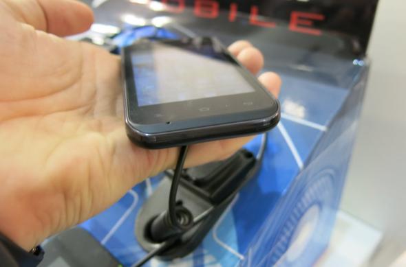 MWC 2013: Allview A4All - un smartphone cu adevărat ieftin ce va debuta În martie: allview_a4all_3jpg.jpg