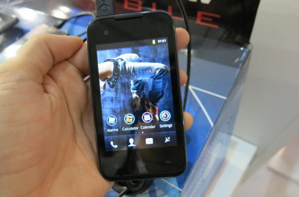 MWC 2013: Allview A4All - un smartphone cu adevărat ieftin ce va debuta În martie: allview_a4all_1jpg.jpg