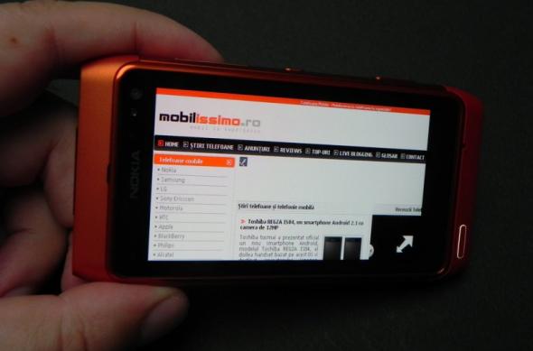 Recenzie Nokia N8: gigantul cameraphone-urilor pe masa de teste Mobilissimo (Video): nokia_n8_04.jpg