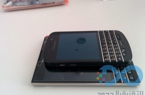 BlackBerry Passport apare Într-o nouă galerie de fotografii hands on, comparat cu BlackBerry Q10: 181621dnnudppffu0myuue.jpg