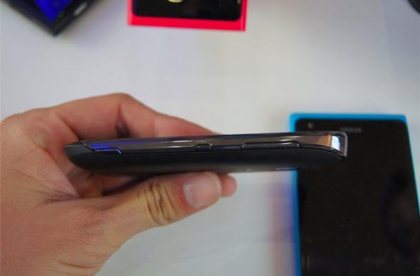 Nokia Lumia 610 NFC În România - primele impresii: 4_nokia_lumia_610_nfc_in_romaniajpg.jpg