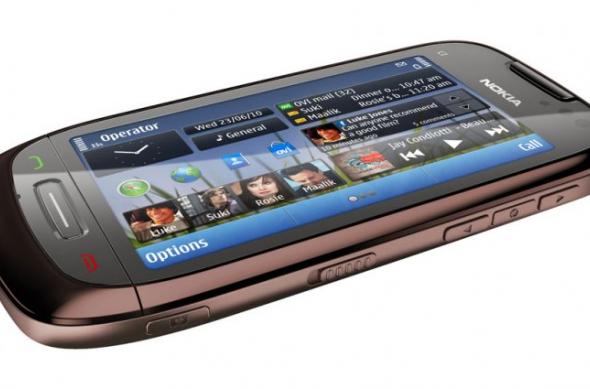 Nokia C7, un C6 mai subtire cu memorie si baterie upgradata: nokia_c7_mahogany_brown_2.jpg