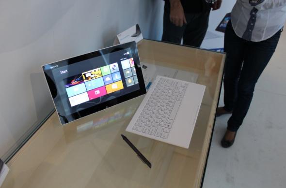 Impresiile formate de Sony VAIO Tap 11, cea mai subțire tabletă cu Windows 8 (video): sony_vaio_tap_11_mobilissimo_1jpg.jpg