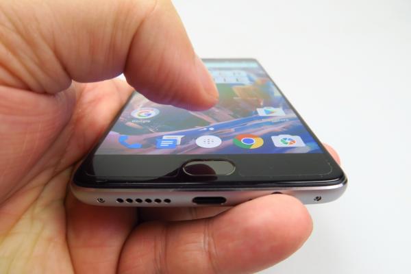 OnePlus 3: OS, UI şi aplicaţii care ne fac să credem că acesta e "adevăratul Nexus"