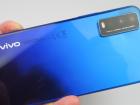 Vivo Y20s: Design cu un gradient sexy, construcţie din plastic calitativă