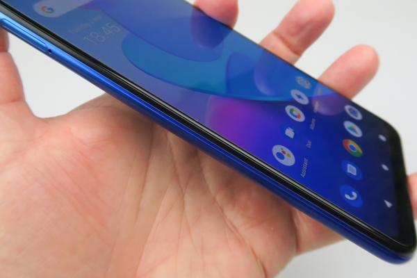Vivo Y20s: Display-ul îşi face treaba la vizionarea video domestică