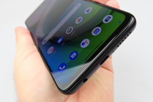 Motorola Moto G 5G: Acustică ajustabilă din setări, cu un speaker singular şi puternic