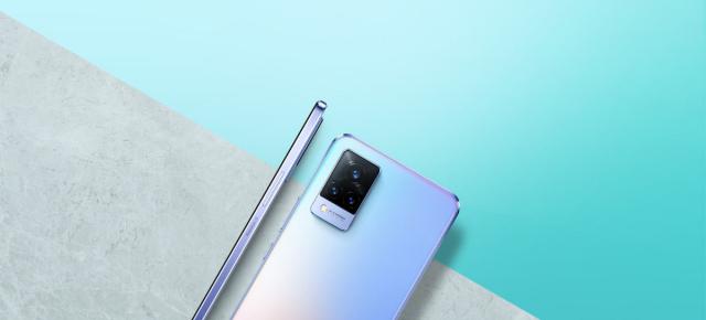 Vivo V21 5G scapă în Geekbench, cu 8GB RAM și procesor MediaTek Dimensity 800U