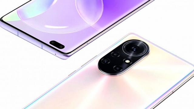 <b>Huawei Nova 8 Pro 4G devine oficial: telefon cu ecran de 120 Hz, încărcare la 66W</b>Huawei inaugura seria Nova 8 în decembrie 2020, dar iată-ne în aprilie 2021 şi încă apar variante alte sale. Pe 24 aprilie a debutat Huawei Nova 8 Pro 4G, poate cel mai bine dotat telefon 4G Huawei al momentului. Asta pentru că aduce un ecran cu refresh