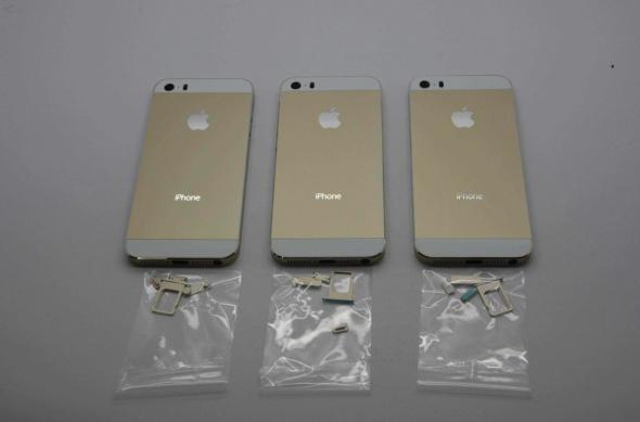 Primele imagini de Înaltă rezoluție cu iPhone 5S În culoarea auriu: champagne_apple_iphone_5s_surfaces.jpg
