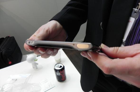 LifeWatch V7 hands on preview: un telefon care are grijă de sănătatea ta (Retro MWC 2014 - Video): dscn5295jpg.jpg
