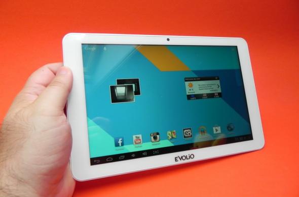 Review Evolio Quadra: design atractiv, ecran deloc rău și per total o tabletă quad core de calitate (Video): evolio_quadra_review_mobilissimo_ro_02jpg.jpg