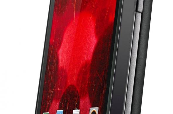 Motorola Droid Bionic, un nou telefon LTE 4G anunțat la CES 2011: 2011_01_05_droid_bionic_3.jpg