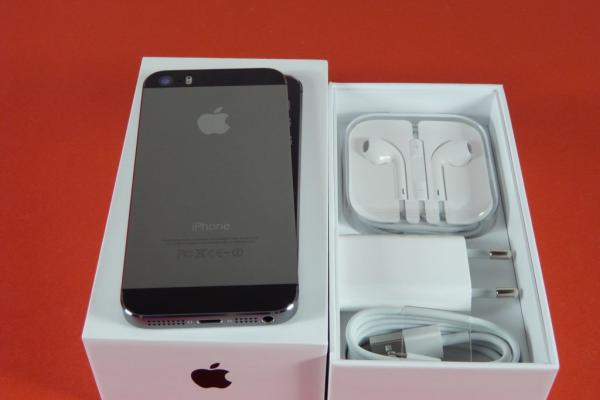 iPhone 5s unboxing: upgrade Însemnat pentru iPhone 5, software ușor dezamăgitor la primul contact (Video)
