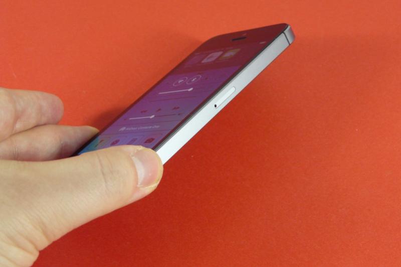 iPhone 5s unboxing: upgrade Însemnat pentru iPhone 5, software ușor dezamăgitor la primul contact (Video): p1310955jpg.jpg