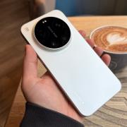 Xiaomi 17 Ultra review detaliat în limba română (evaluare Mobilissimo)