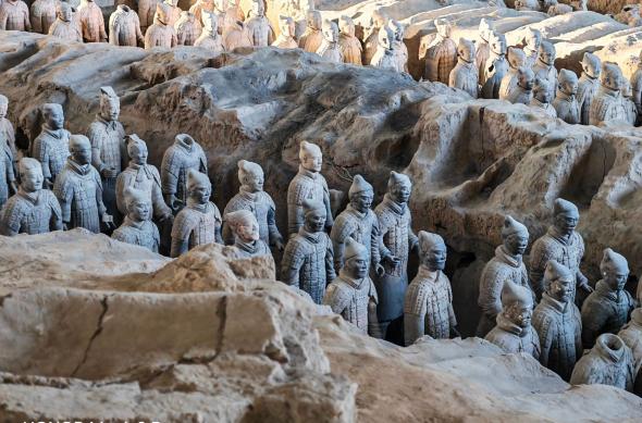 Honor Magic8 Pro - Mostre Soldaţii de Teracotă: Honor-Magic8-Pro-Mostre-Muzeu_011.jpg