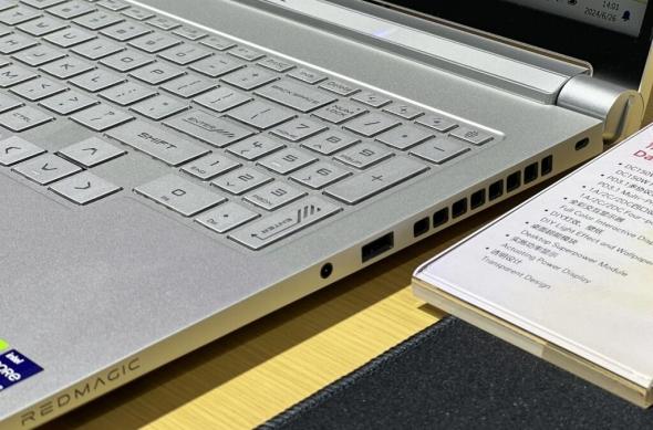 Nubia REDMAGIC - Produse speciale Golden Saga Edition: REDMAGIC-Gaming-Laptop-16-Pro-1.jpg