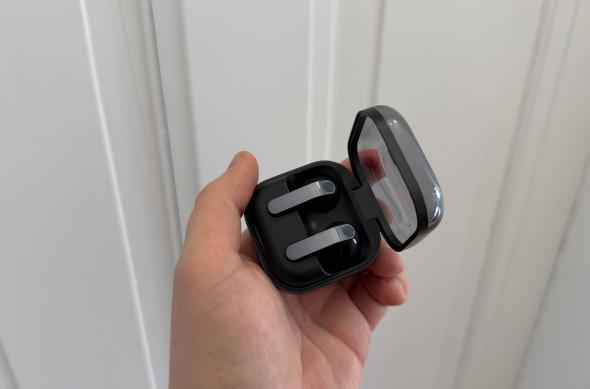 Samsung Galaxy Buds4 - Fotografii hands-on: Samsung-Galaxy-Buds4_ (5).jpg