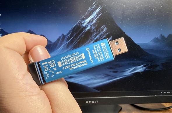 Kingston IronKey Keypad 200 - Unboxing: Photo 22.02.2026, 15 51 24.jpg