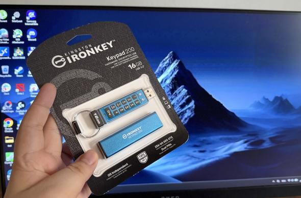 Kingston IronKey Keypad 200 - Unboxing: Photo 22.02.2026, 15 46 44.jpg