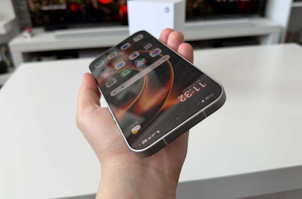 Xiaomi 17 Ultra - Unboxing: Xiaomi-17-Ultra-Unboxing_015.jpg