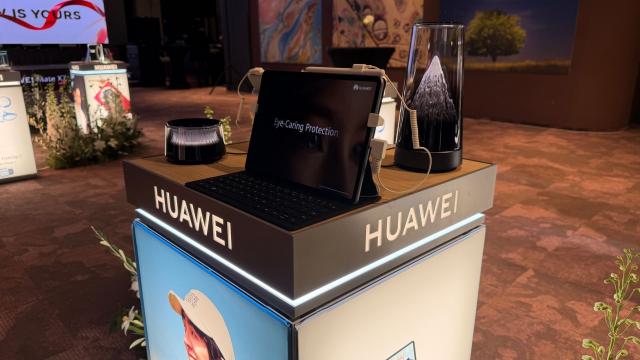 <b>Huawei a obţinut venituri “ca pe vremuri” în 2025, în ciuda sancţiunilor aplicate în ultimii ani</b>Huawei a raportat venituri destul de bune pentru anul fiscal 2025, în ciuda interdicţiilor şi sancţiunilor din Vest. E vorba despre 123 de miliarde de dolari în 2025, al doilea cel mai bun rezultat din istoria companiei

