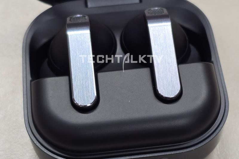 Samsung Galaxy Buds 4 - Fotografii hands-on: HBiOG05bEAAm1RL.jpg