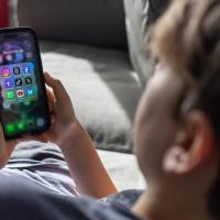 După Australia, și Marea Britanie vrea să blocheze accesul minorilor sub 16 ani la TikTok, Instagram și alte rețele sociale