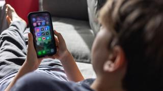 După Australia, și Marea Britanie vrea să blocheze accesul minorilor sub 16 ani la TikTok, Instagram și alte rețele sociale