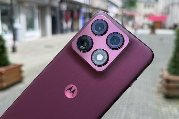Motorola edge 70 Pro: Cameră cu hardware familiar, dar mult mai versatil, cu accent pe zoom de această dată