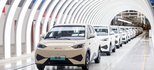 Luna mai aduce recorduri de vânzări ale mărcilor auto din China pe piața din România; Cine e pe val?