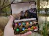 Samsung Galaxy Z Fold 3 ar putea avea "şine" ca un telefon rulabil şi să fie rezistent la apă