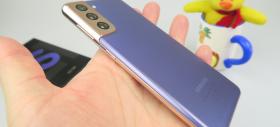 Samsung Galaxy S21 5G: Design cochet, mai ales pe Violet