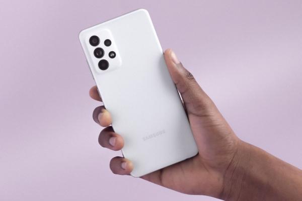 Samsung Galaxy A52 5G devine oficial: telefon cu refresh rate de 120 Hz, cameră cu stabilizare optică; Apare şi A52 4G